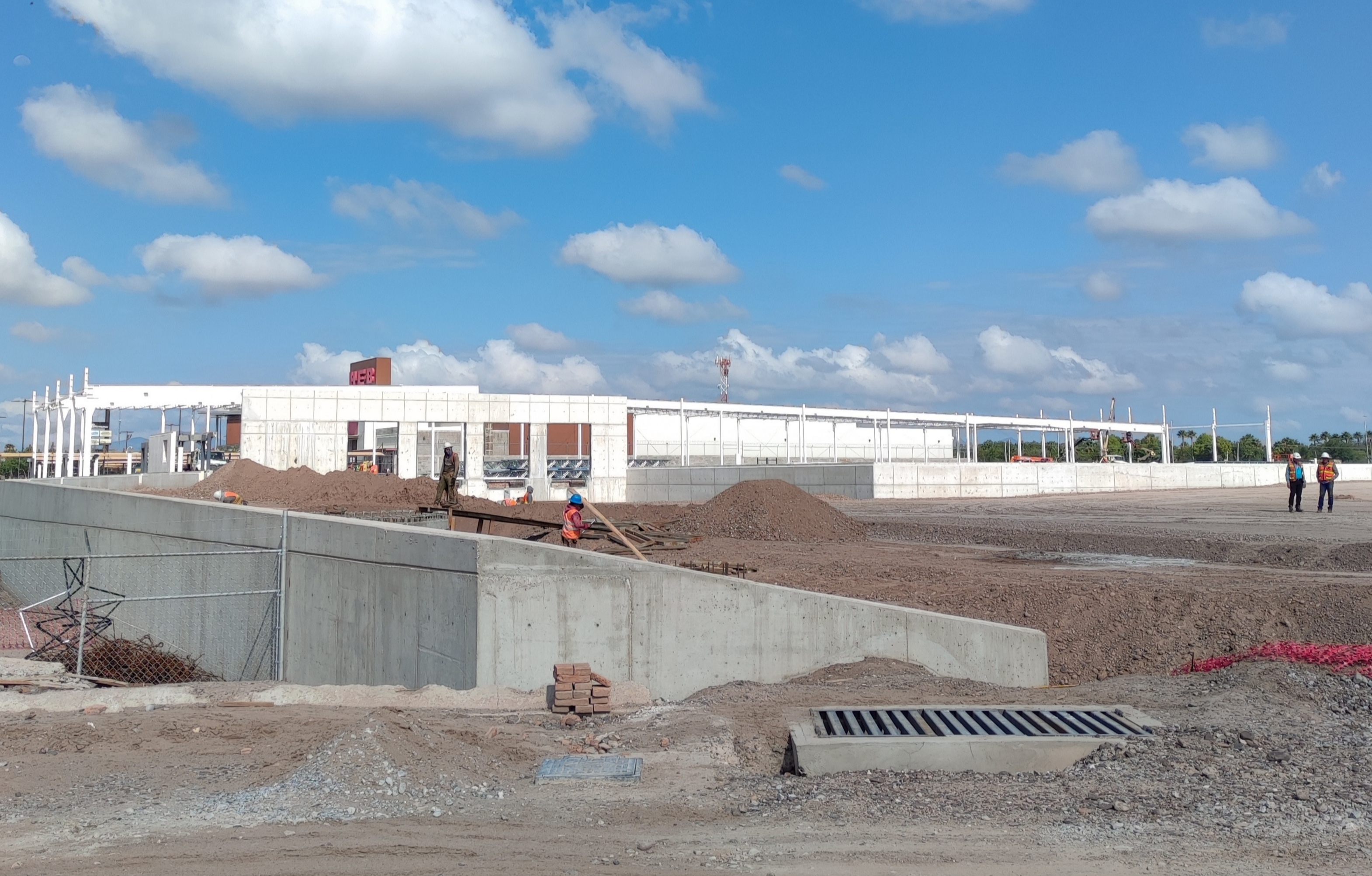 Avanza construcción de Costco al norte de Torreón