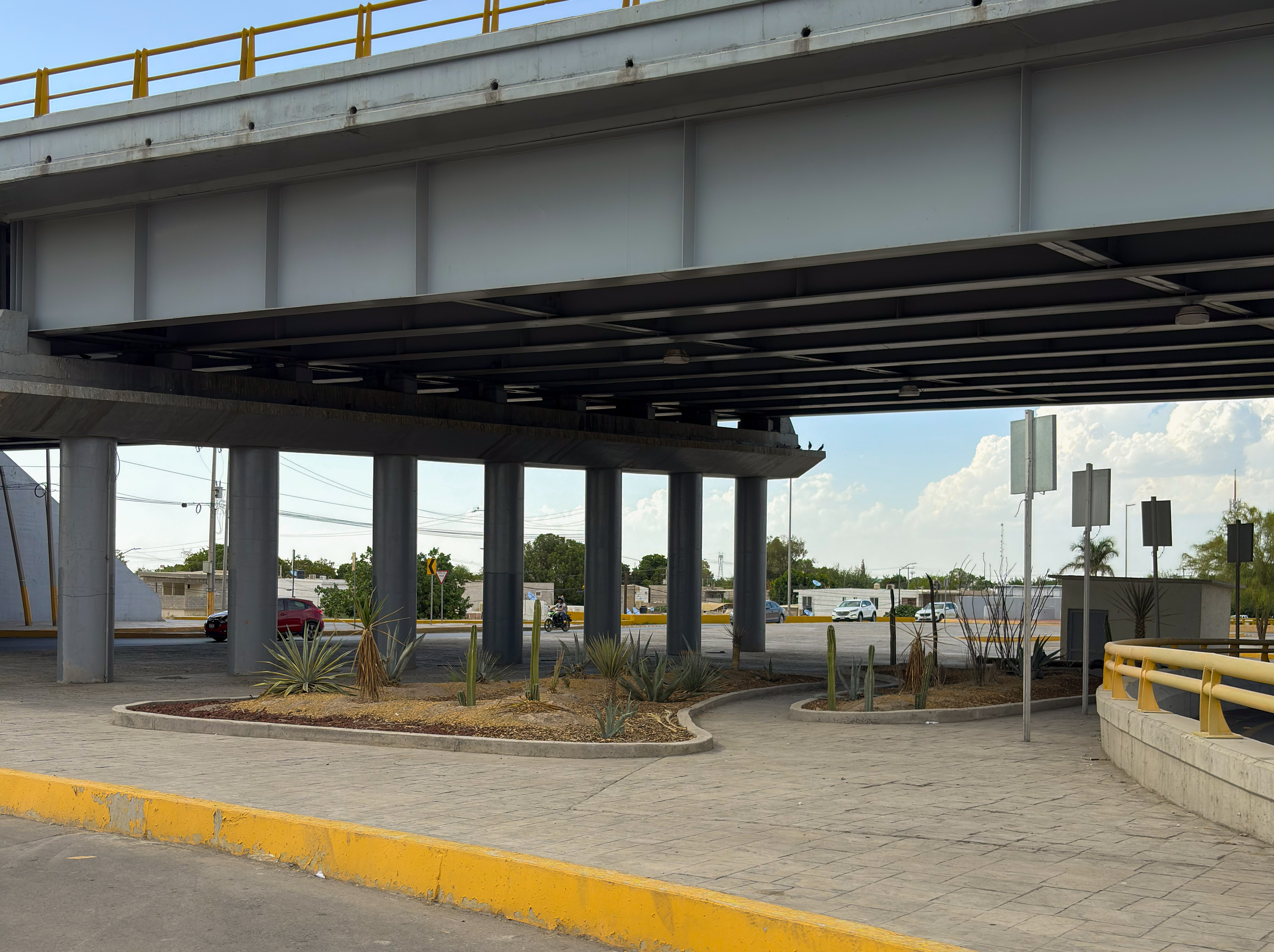 Reactivan obras del Paso Vial Villa Florida tras cancelación